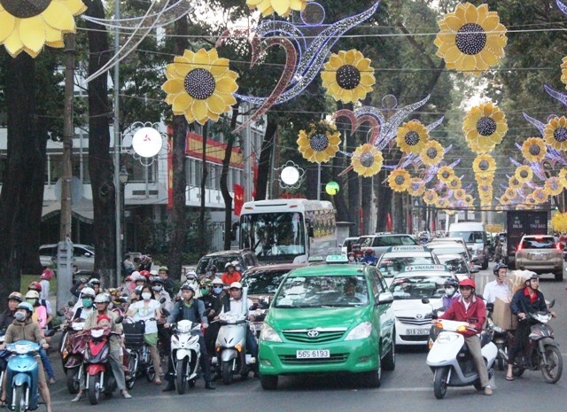 Giao thông đường phố - vấn nạn với các tòa nhà văn phòng cho thuê quận 1