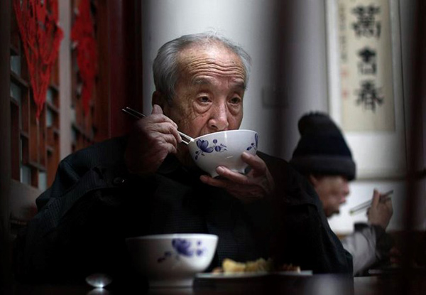 Người xưa có câu- “Không oán trách” cha mẹ là biểu hiện của người con có hiếu, ngẫm cho đến tận bây giờ mà con người cần thấu hiểu để phải đạo làm con